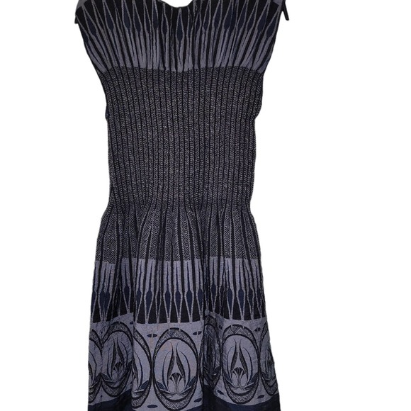 Max Studio Spring Sleeveless Fitted Waist Midi Dress Sz Small - Picture 3 of 7